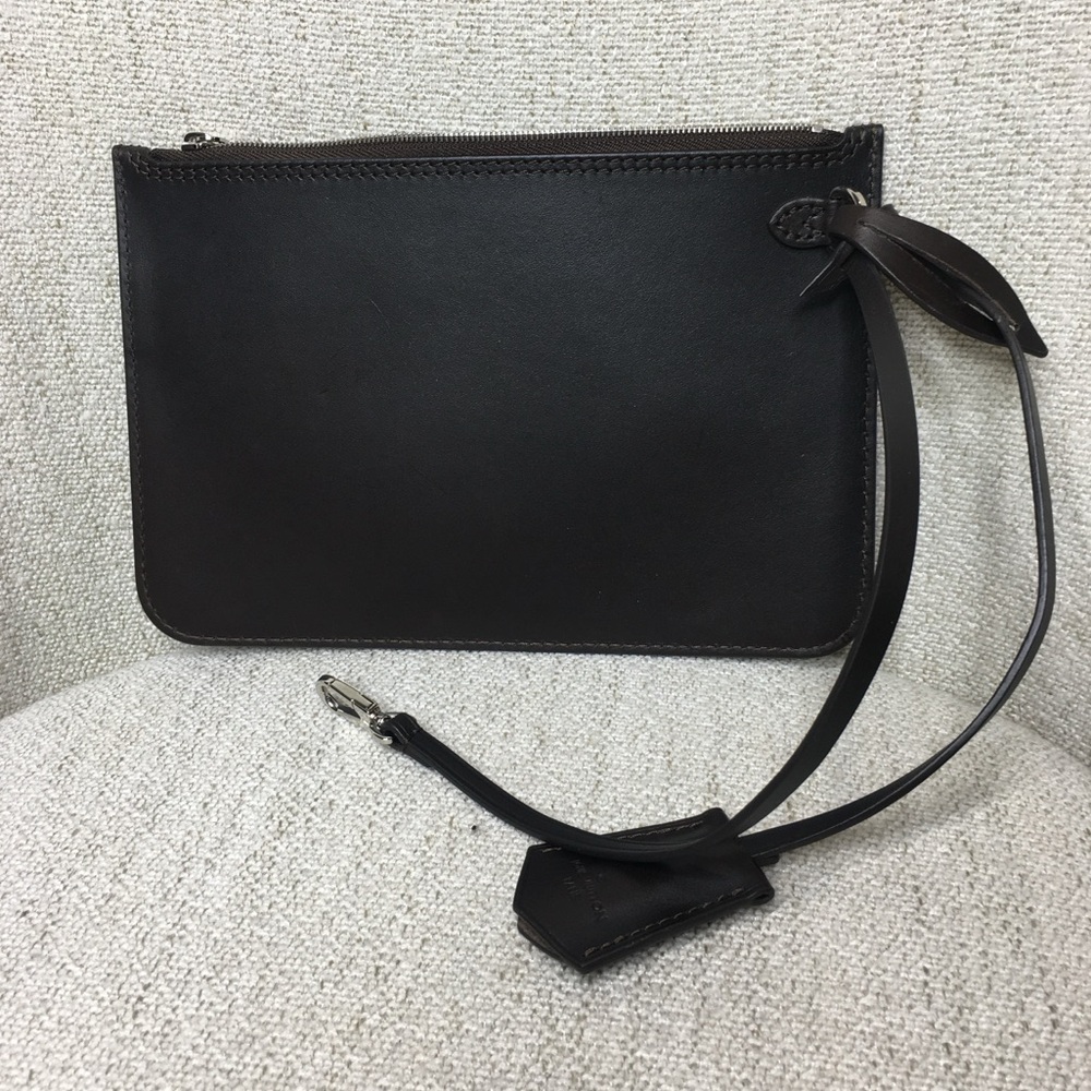 Authentic Louis Vuitton chocolate brown pouch with nametag EXCELLENT CONDITION - Picture 2 of 12